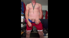 JockDad87: Jockdad87은 레슬링 슈트에 사정을 합니다.