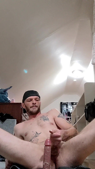 Codi Bonez: Codi bonez cavalca un cazzo pov mobile porno gay