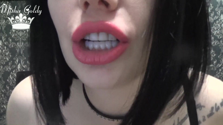Goddess Misha Goldy: Ordenha-se como uma vaca mooo moooo