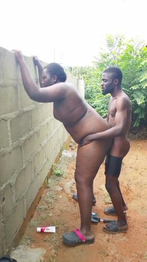 Sexydaddy: Pantat bahenol cewek ini dientot habis-habisan sama kontol besar pria...