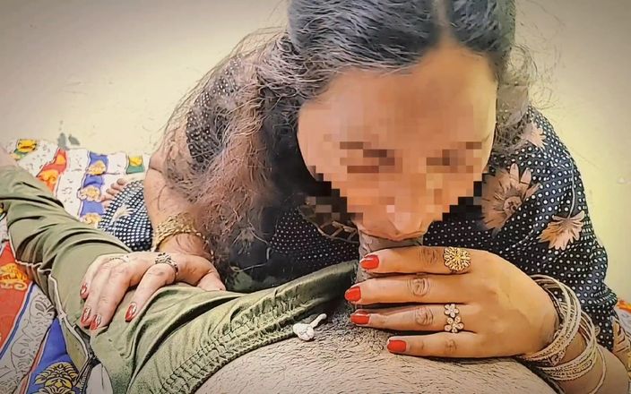 Gullnazkhan: Indian Desi Aunty Playing with Neighbor's Big Dick Hot Sex...