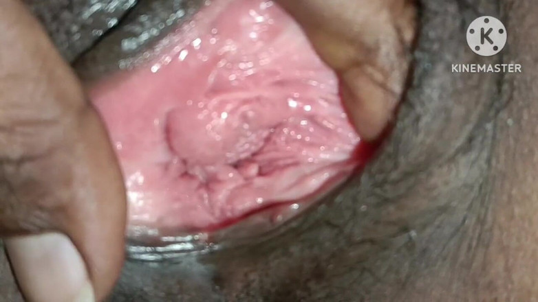 Sexyhousewife99: Hintli kadının amını parmaklıyor