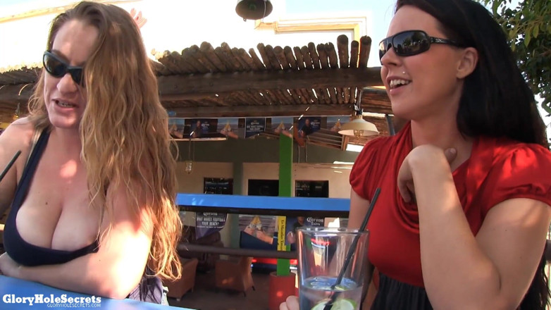 Glory Hole Secrets: Amatorskie spust dziwki Mandy i Vee blowbang