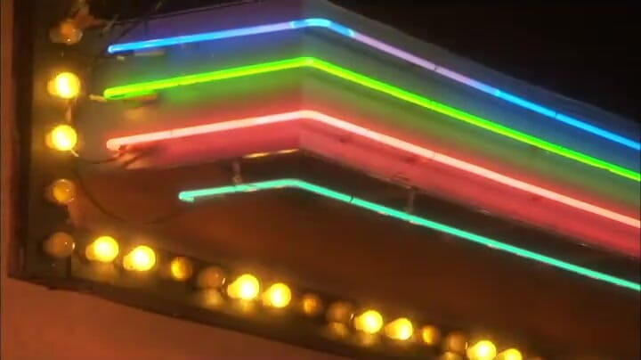 CBD Media: Tânăra studentă cu un corp frumos este linsă și futută de...