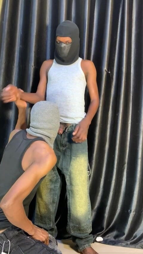 Honeyslim: くそったれ、俺の新しい隣人なんて