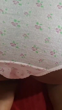 Yatakta büyük götlü kapüşonlu kaltak yeni viral video