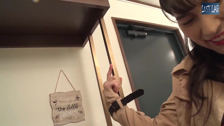 Lust JAV lab: Rumor Tested, una consegna ultra-lasciva. Arrivato con un vibratore già...