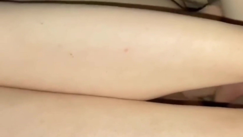 teenstep: Creampie lewat malam di asrama dengan rakan sebilik saya