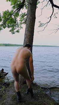 Lakeside Muscle Worship Flexing My Massive Biceps, Ripped Abs, and Juicy Ass Before an Explosive Cum Tasting Finale