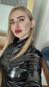 Buď Moje Děvka....