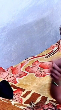 India caliente esposa lamiendo coño en casero, mamada de tetas presionando