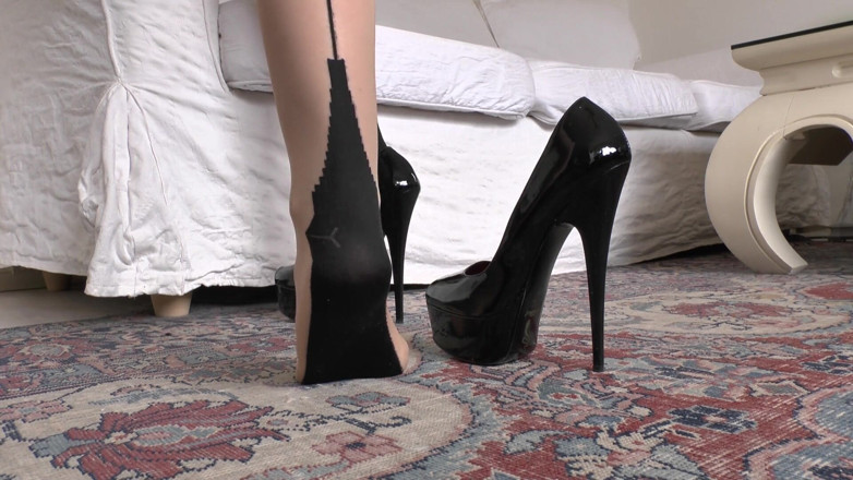 Lady Victoria Valente: Extremely Sexy High Heels and Stockings JOI - Lady Victoria Valente