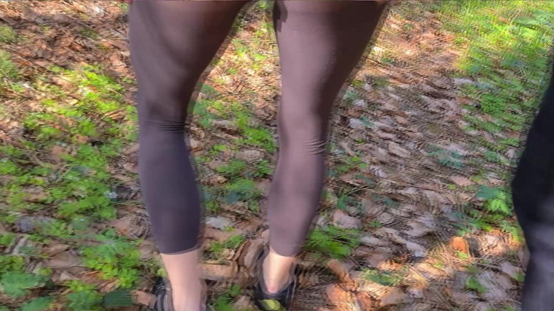 TV_Helena: Seksi di tempat awam! Pancutan mani pada bingkap