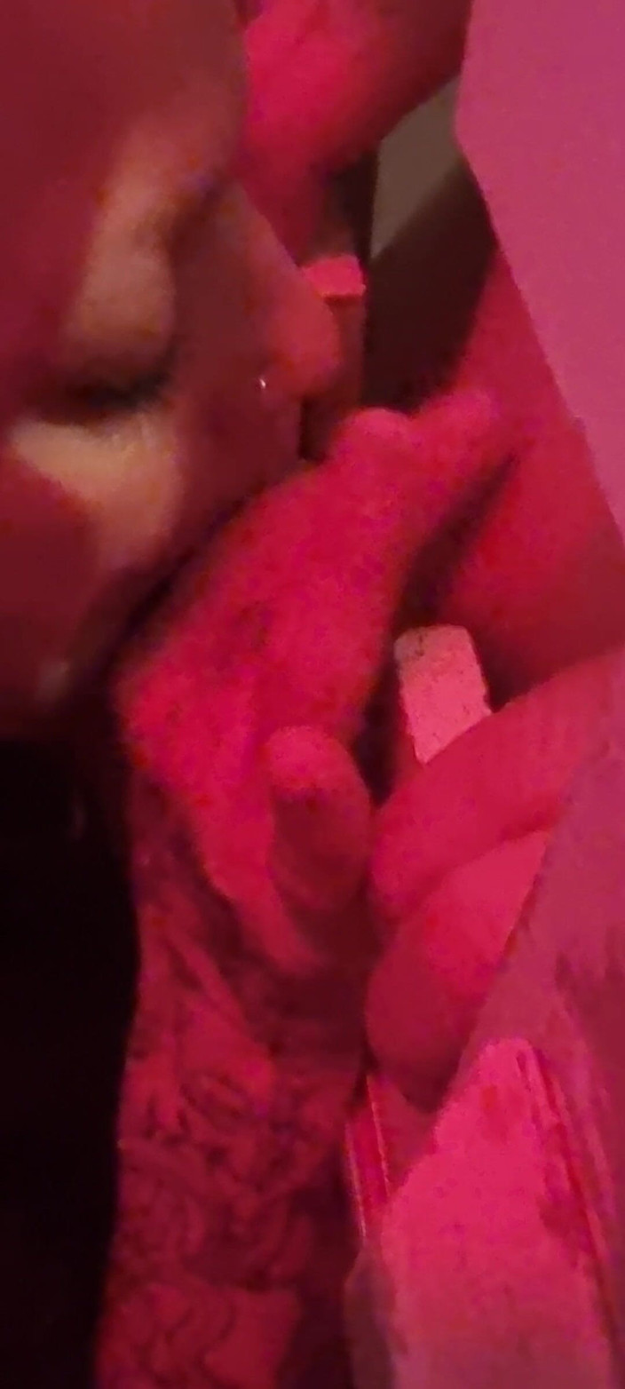 R b hubby: Esposa professora não consegue o suficiente do gloryhole