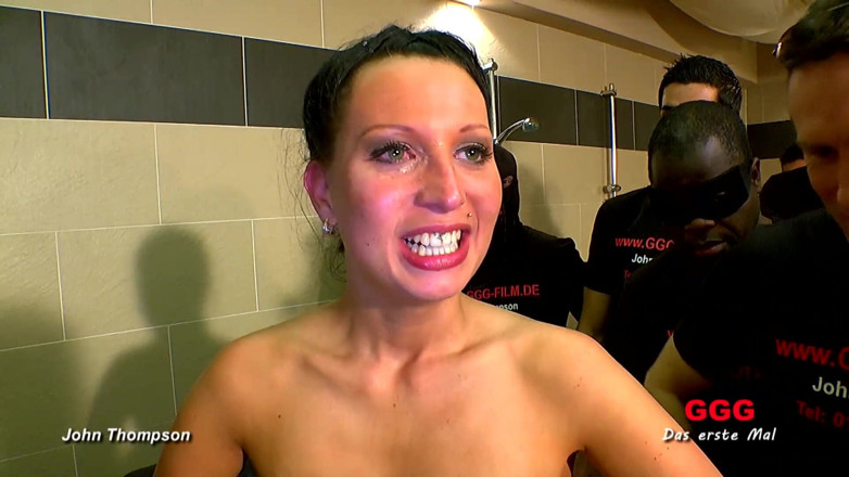 Casting GIRLS AND FIRST PORNO: Lexa Velvet Craves Cum Swallowing Gangbang