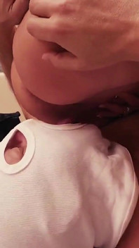 Pissbefüllung Für Jenny Und Ihr Pissloch