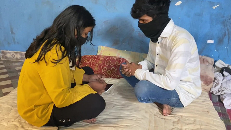Indian Teen Girl's: Sexe en plein air, un demi-frère et sa demi-sœur se...