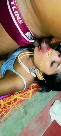 Gadis kampus ngentot dan nyepong kontol pacarnya selesai menikah di hostel