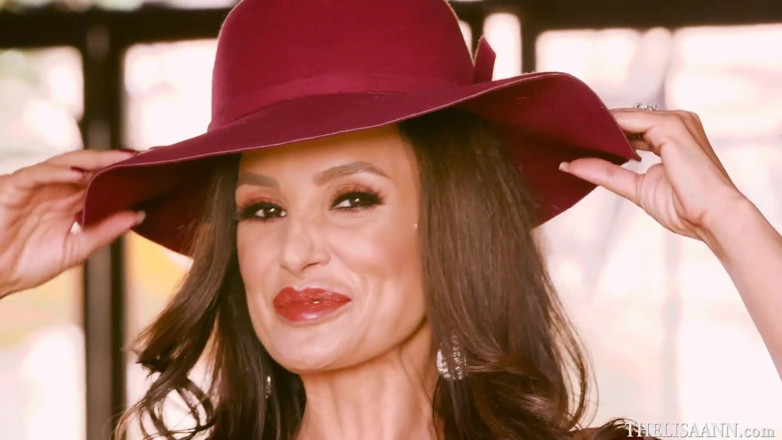 The Lisa Ann: Lisa Ann hraje sexuální hudbu 4K video