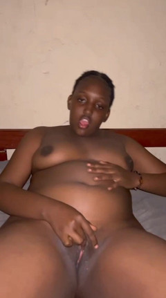 Bad boy studio: Một con điếm khác lộ ra mình, cô ấy rất hứng tình...