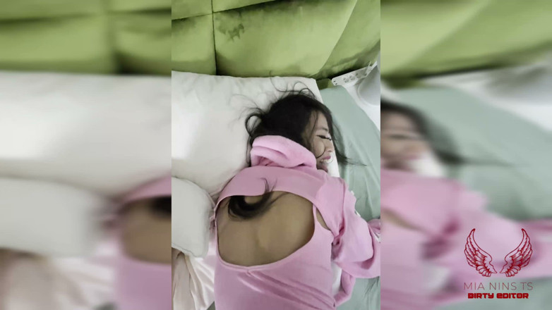 Trans xx xuisite: Pantera Fucks Hoa Anal POV. Vietnamese Ladyboy in Pink Rabbit...