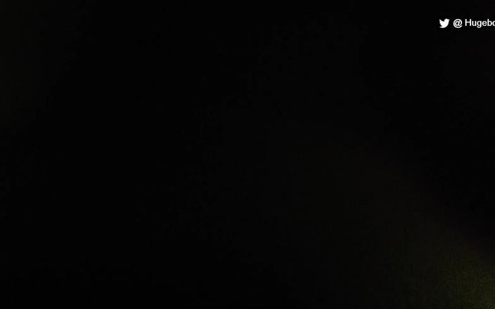 hugeboobswife: Привет, Билл, поздравляю! Вот ваше бесплатное ежемесячное персонализированное видео, наслаждайтесь этим!