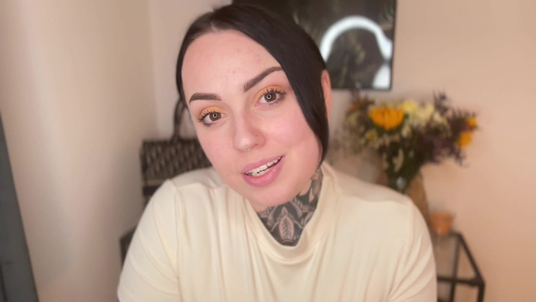 Miss Valentina: Cocu par mon copain soumis