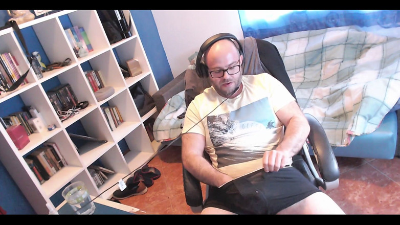 Ravingr: Gozando dentro da cueca