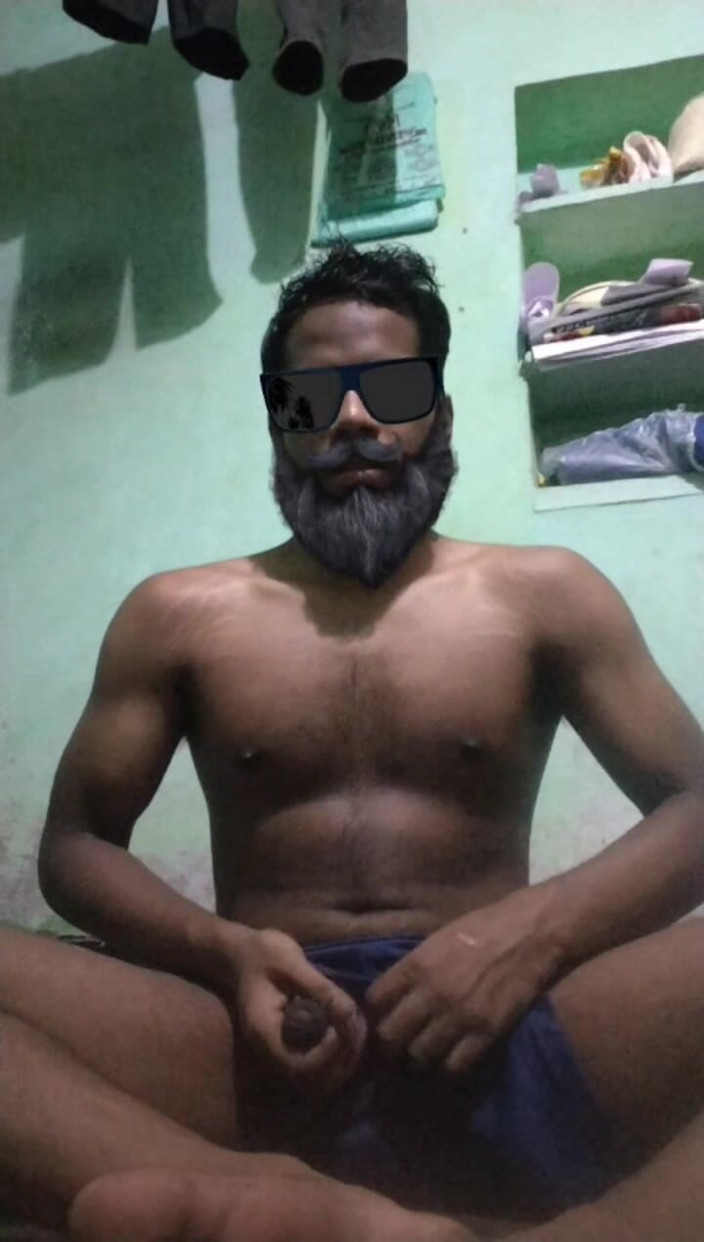 Desi Tits: Desi Man ครั้งแรก