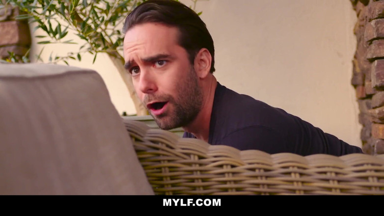 Mylf Official: MILF spandex sex