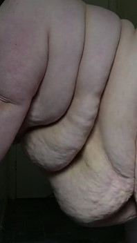 SSBBW Giant Belly Clapping Video