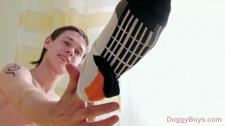 Doggy boys: Horny Teen Boy Johnny Nightwill Home Alone