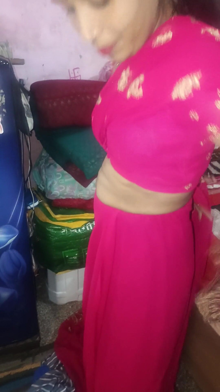 Nightqueen---7838: Bhabhi Ji allait quelque part prêt, j’ai fait une vidéo...
