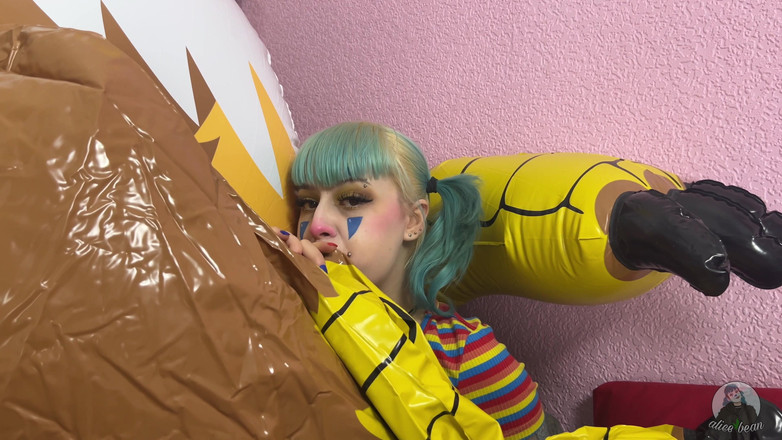 Alice Bean: Griffin gigante inflable