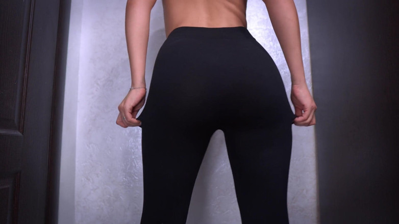AnGelya G: inept twerk in yoga pants tight booty