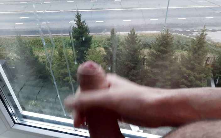 Marshall-Zeitung: Adoro davvero masturbarmi e sborrare mentre guardo fuori dalla finestra