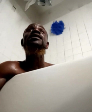 Maculine_Satyr: Mandi. Siapa yang mau bergabung?