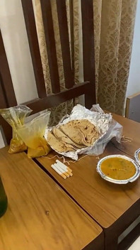 Condividere una stanza d'albergo con la mia sorellastra
