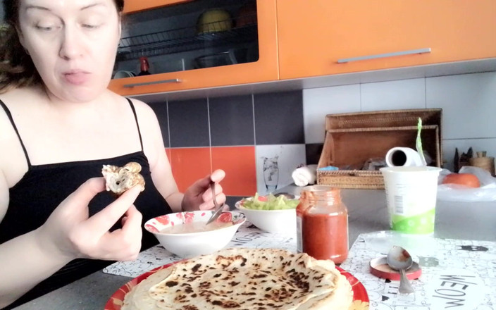 VikkiGeorgia: Saya Makan