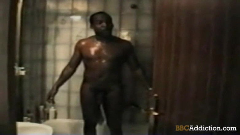 My BBC Addiction: Závislost na velkém černém péru - vintage setkání s velkým černým pérem v...