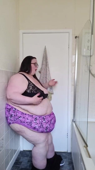 SSBBWLadyBrads: QUENTE MENINA SUMMER AINDA ESTÁ AQUI