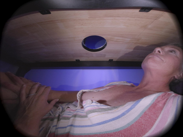 SHAUNDAM'S FBOMB VR: Meja memerah: Juniper Woods