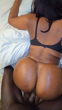 Le mie chiappe oliate e scopate