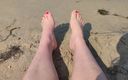 Putarankahotmilf: Nice Feet on the Beach