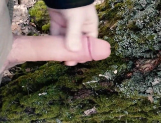 qaz11: Handjob on camera - 590