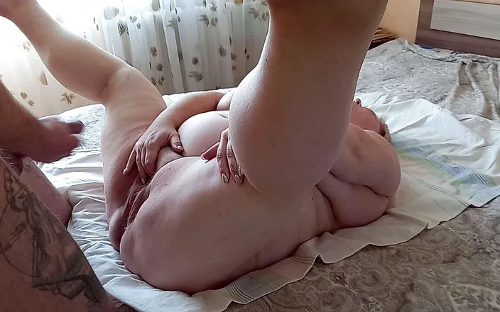 Zona901: Cum on the swollen pussy of a fat woman