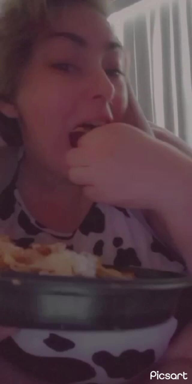 Mushroombitchx: Taco Bell Mukbang