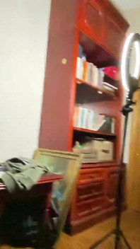 Transar com um jovem e gozar no rosto dele