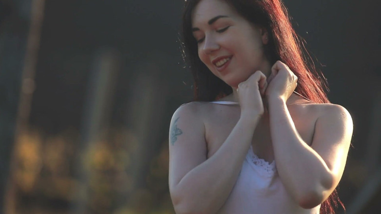 XCZECH: Daphne Angel - 일몰을 즐기는 빈야드