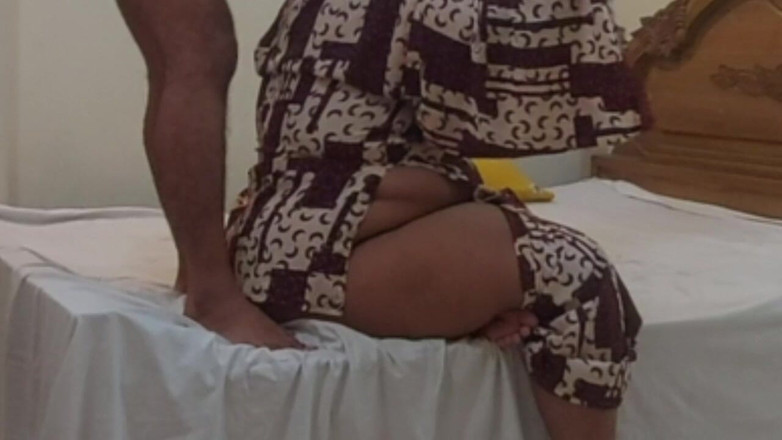 Your Boy's Cum: Si Dia Mengongkek Isteri Panas Saya Semasa Saya Di Luar...